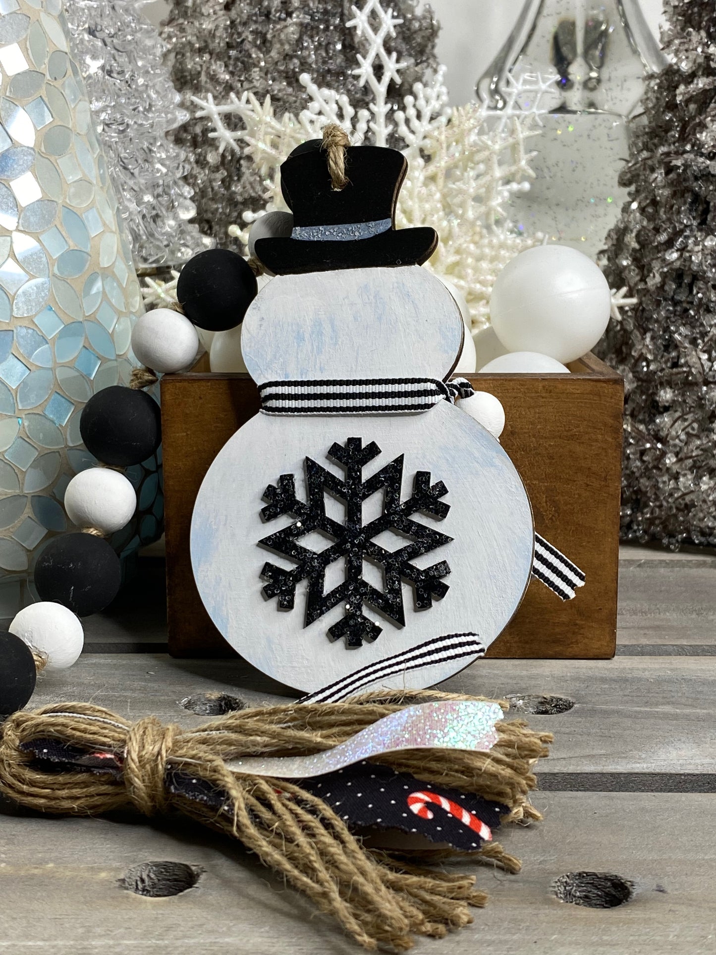 Snowman Wood Bead Garland Black Hat