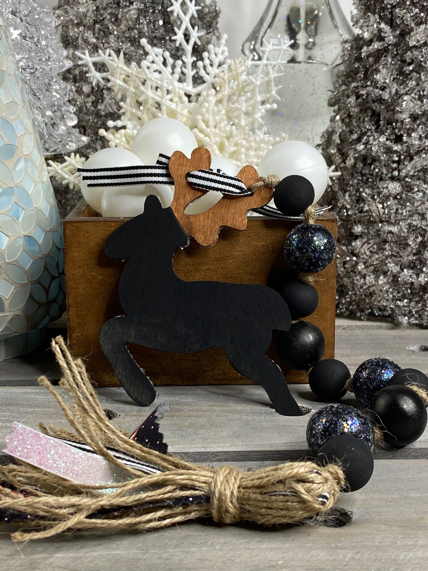 Reindeer Wood Bead Garland Black