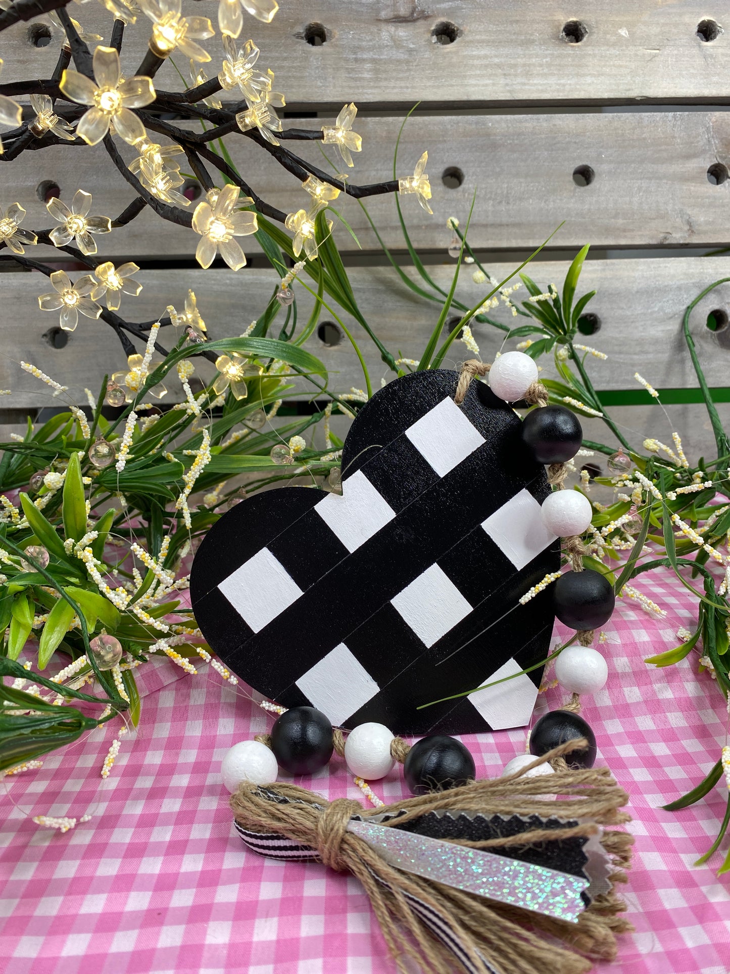 Hello Heart Wood Bead Garland Black Check