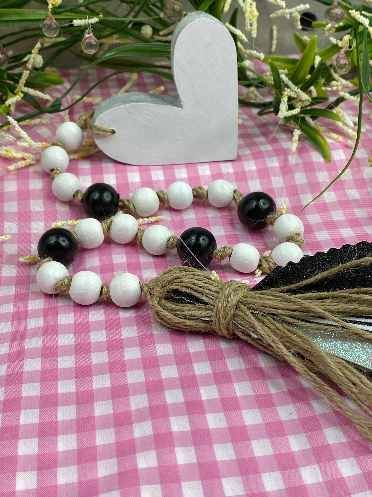 Chunky Heart Wood Bead Garland Black White